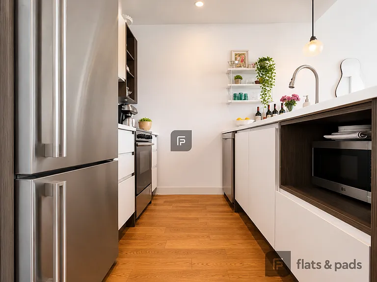 740 Dekalb Ave #704 — Photo 4