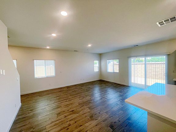 3rd image of 7625 Forestdale Way