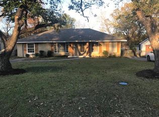 408 Elm Dr, Terrell, TX 75160