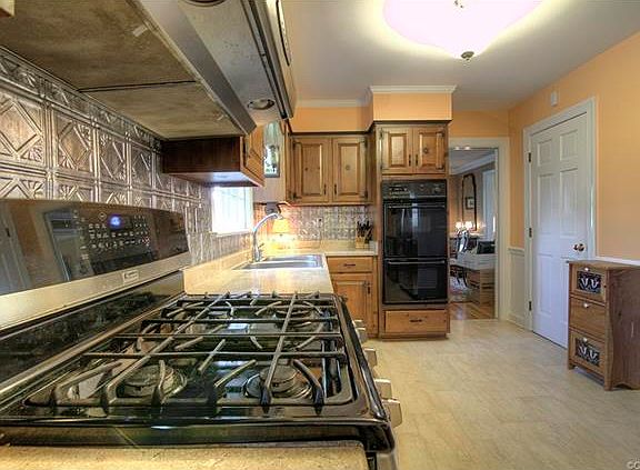 5th image of 4616 Whitestone Dr