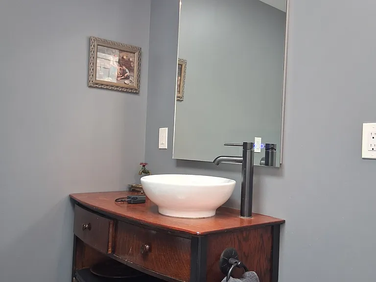 Second Floor Hall Way Full Bathroom
