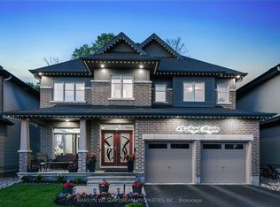 43 Angel Hts, Ottawa, ON K2S 2N2