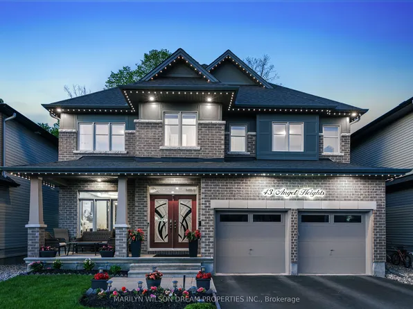 43 Angel Hts, Ottawa, ON K2S 2N2
