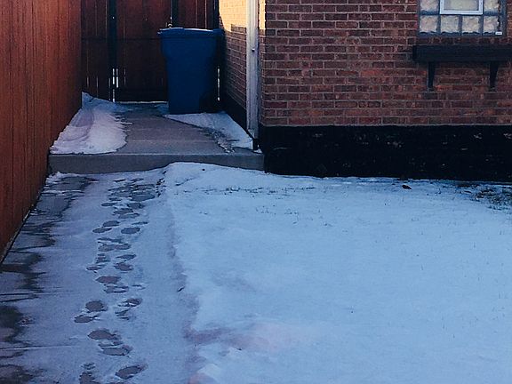5th image of 10750 S Avenue L