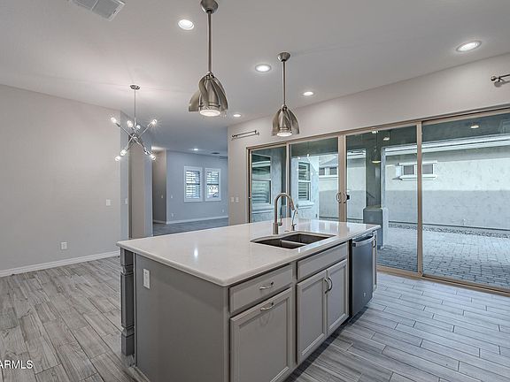 5th image of 4137 E RONALD Street