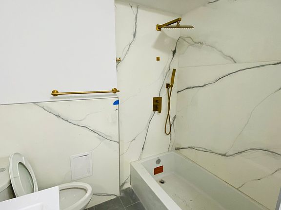 5th image of 2505 John F Kennedy Blvd #416E