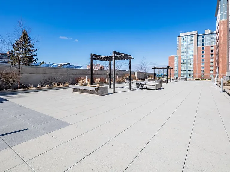 1920 Brunswick St — Photo 17