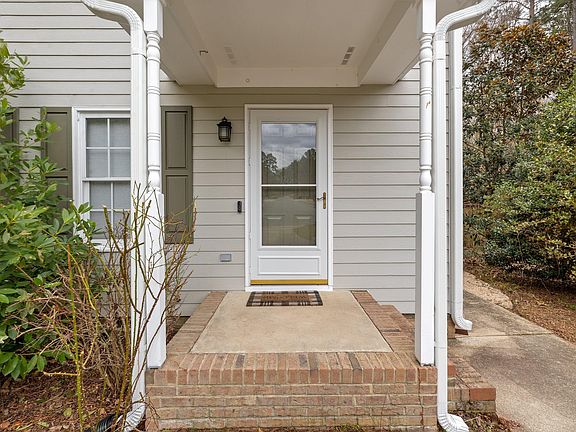 5th image of 4801 Butler St