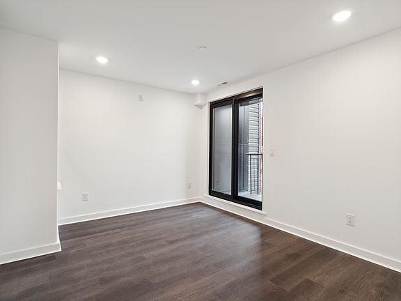 5th image of 4021 Haverford Ave #4F