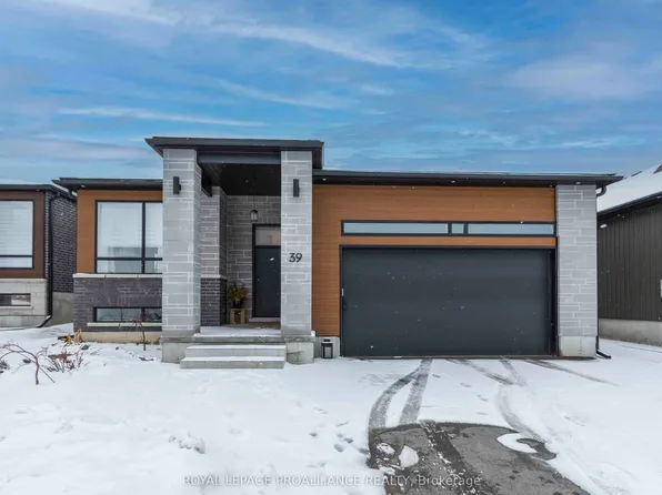 39 Schmidt Way, Quinte West, ON K8V 0L6