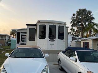 1120 Manila Ln, Bowling Green, FL 33834