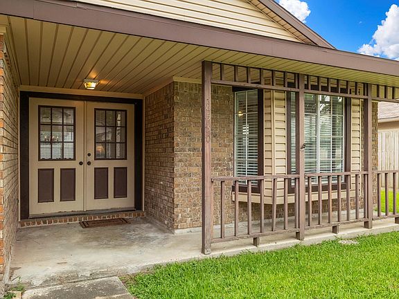 3rd image of 8530 Lake Crystal Drive
