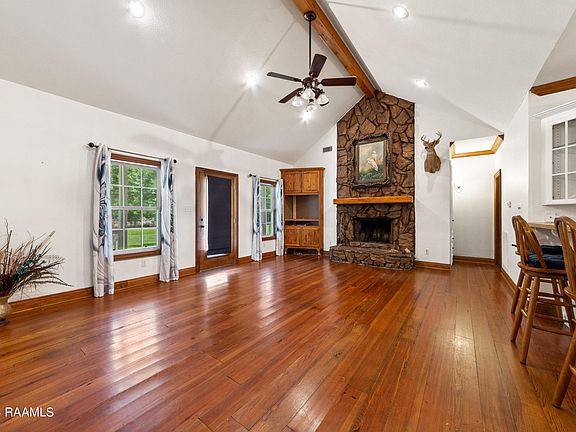 5th image of 1105 Cyrus Dr