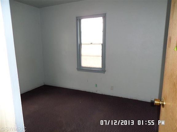 5th image of 1813 Miller Dr