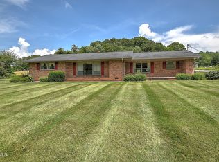 106 Davis Rd, Fall Branch, TN 37656