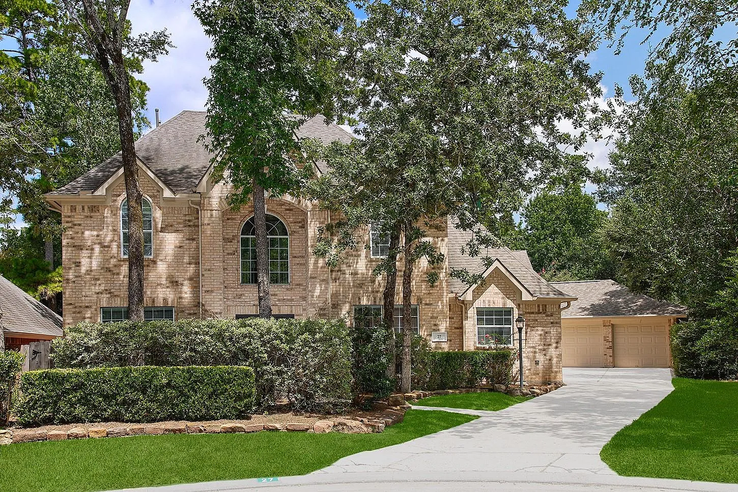 5 bed, 4.5 bath, 3507 sqft, $4,950 — Photo 1