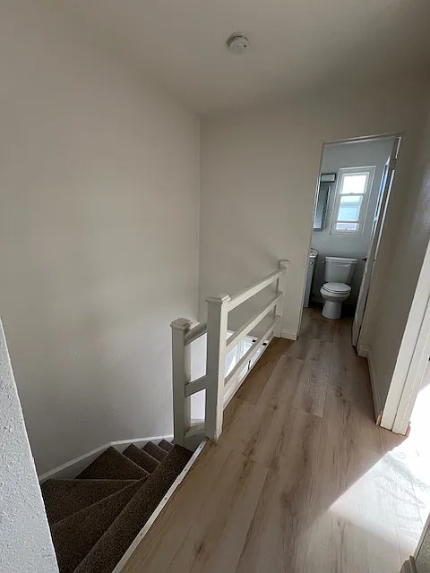 3 bed, 1.5 bath, 995 sqft, $3,199 — Photo 4