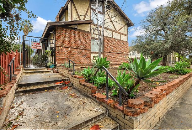 1st image of 408 N Catalina Ave