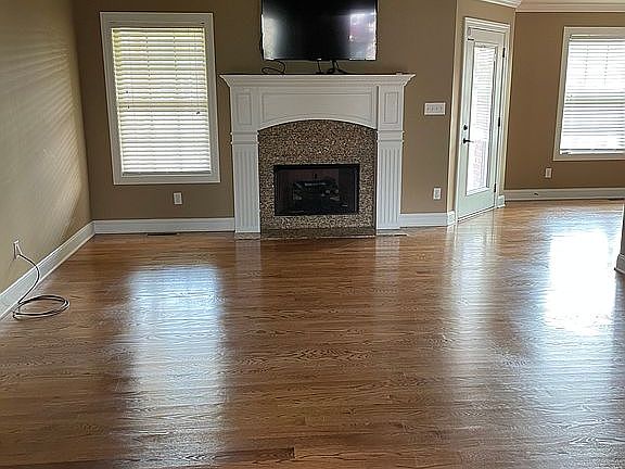 2nd image of 652 Baden Ln