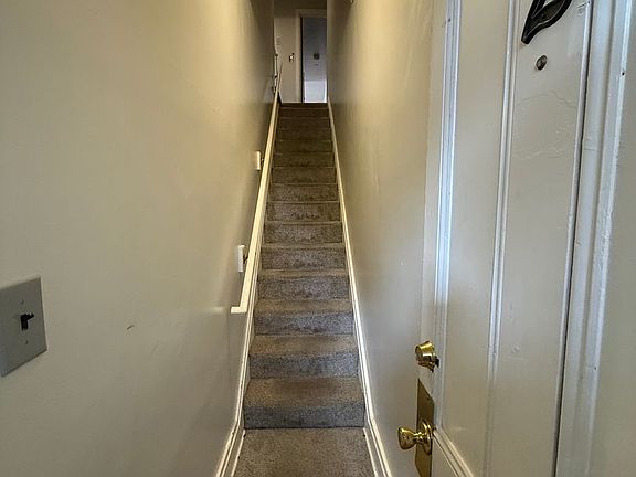 4th image of 128 S West St Floor 2