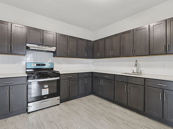 3rd image of 240 Broadway #2