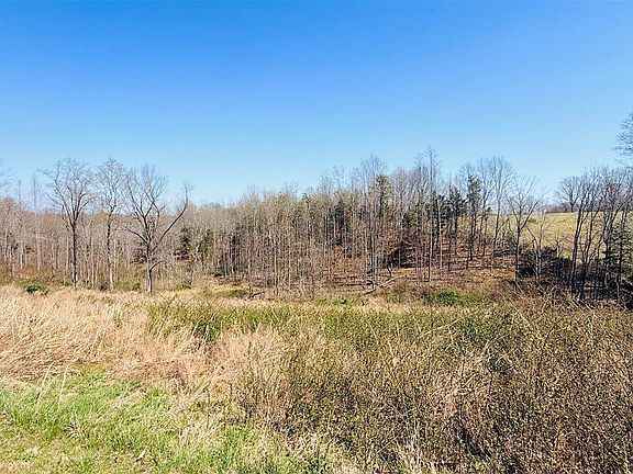 4th image of 2358 Fry Ridge Rd