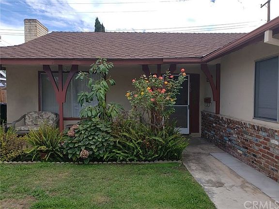2nd image of 820 E Palmyra Ave