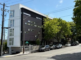 3860 Bridge Way N #402, Seattle, WA 98103