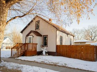 301 6th Ave SW, Jamestown, ND 58401