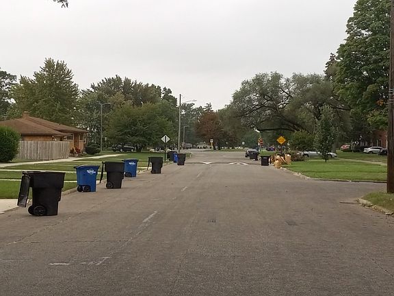4th image of 17560 Grandville Ave