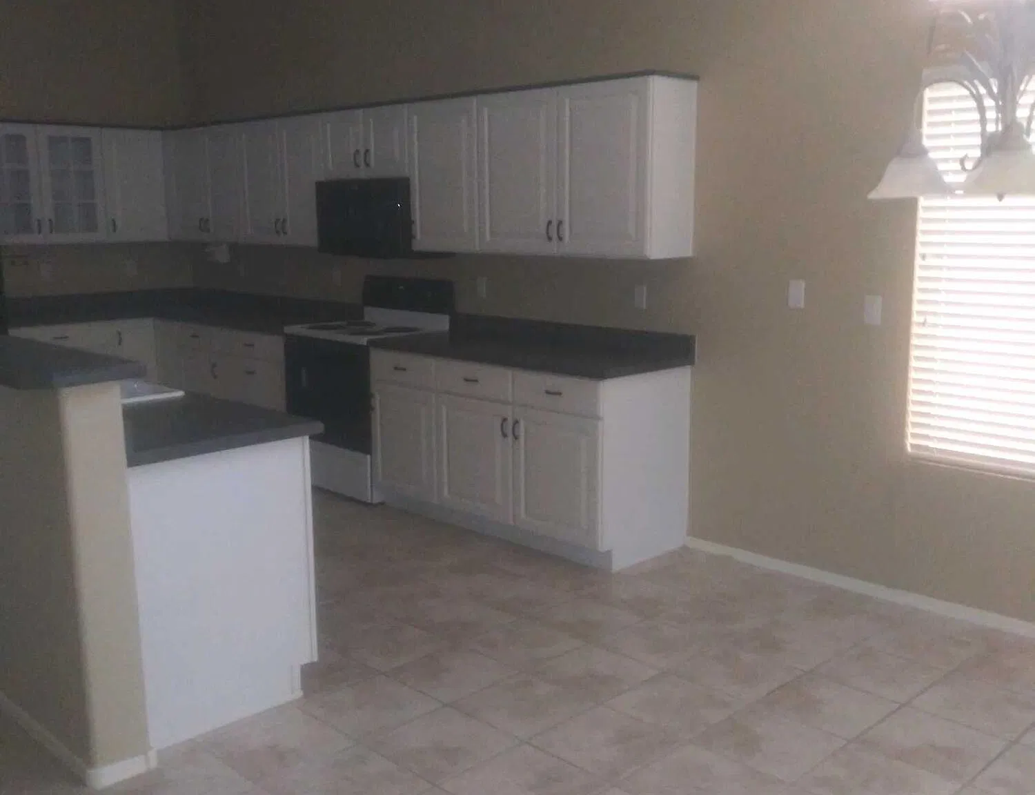 2 bed, 2.0 bath, 1549 sqft, $1,995 — Photo 3