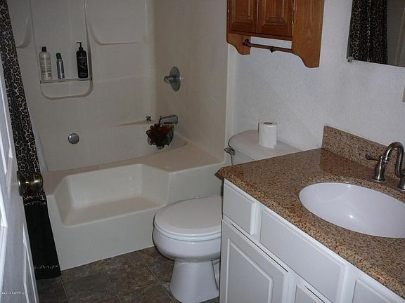 5th image of 211 N Park St