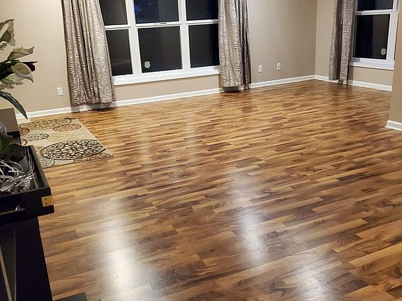 4th image of 2320 Golf Dr