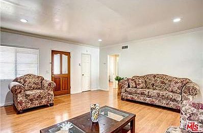 4th image of 15418 S Catalina Ave
