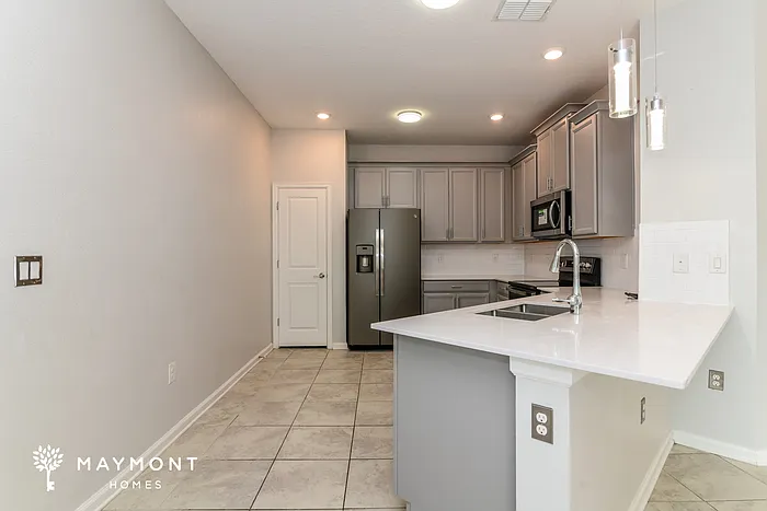 1352 Shinnecock Hills Dr — Photo 6