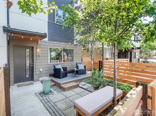 4241 S Greenbelt Station Dr, Seattle, WA 98118