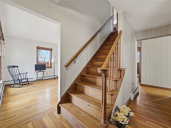 4th image of 2867 Merritt Hill Rd