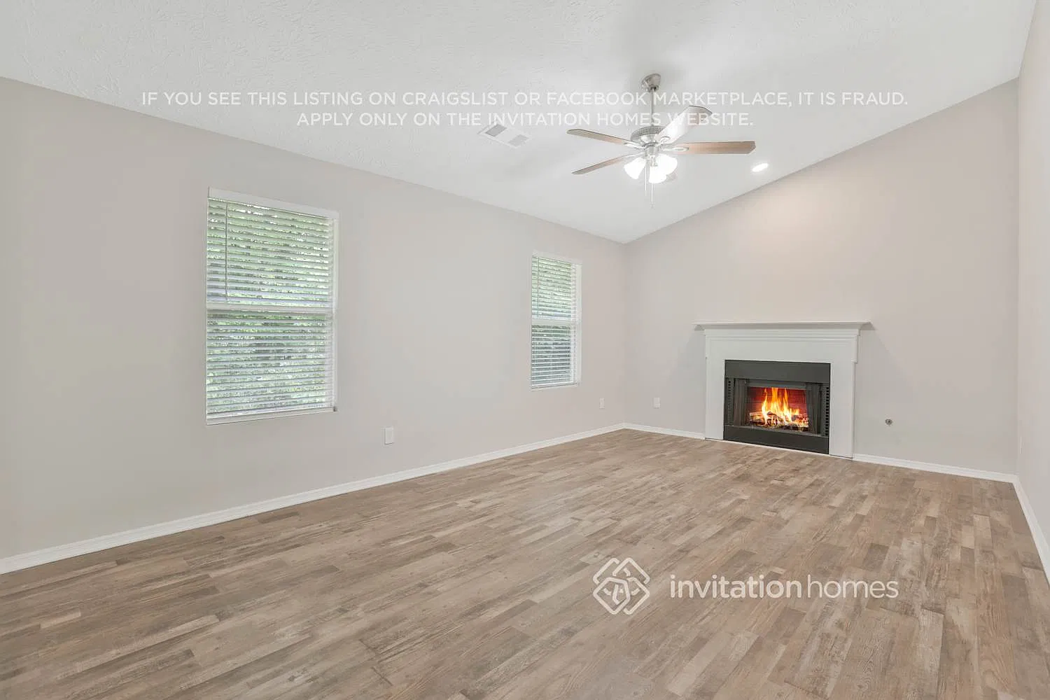 759 Woodstone Rd Lithonia, GA 30058 — Photo 2