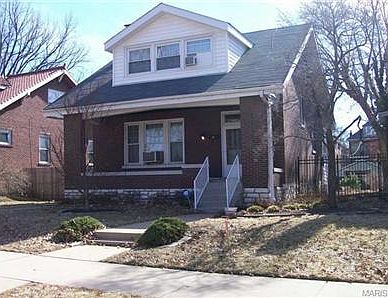 1st image of 728 Bellerive Blvd