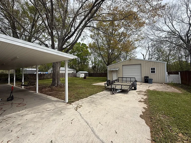 17160 Parker Heights Dr — Photo 8