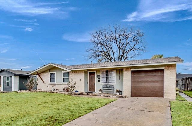 1st image of 3923 Emerald Dr