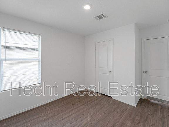 4th image of 10742 Hernando Ct