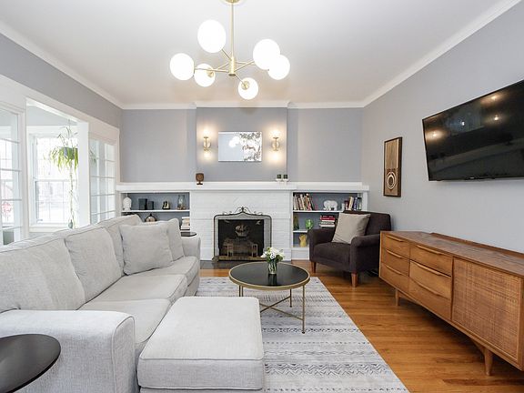 4th image of 6304 N Wayne Ave #1