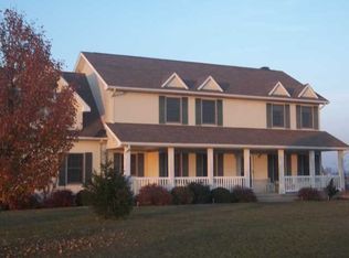 14142 Cross Creek Rd, Bowling Green, OH 43402