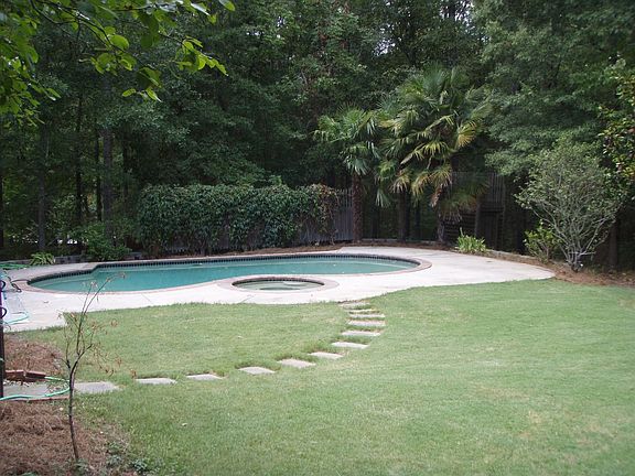 gunite pool 