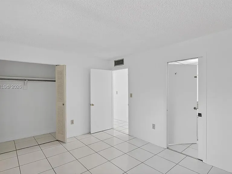 10975 SW 107th St #202 — Photo 18
