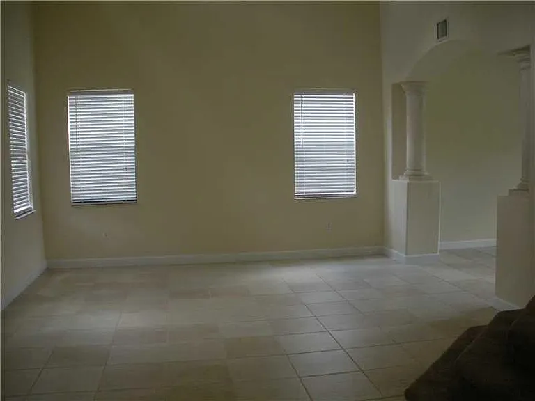 2242 SW 195th Ave — Photo 8