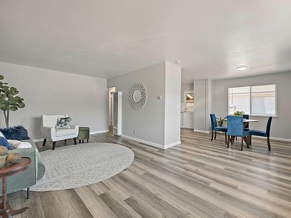 4th image of 2876-2878 Malabar Ave
