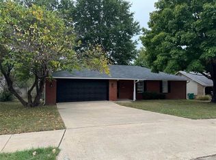 2441 W Jane Circle Dr, Fayetteville, AR 72704