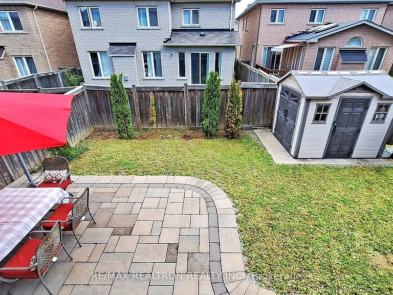 7 Military Ct — Photo 47